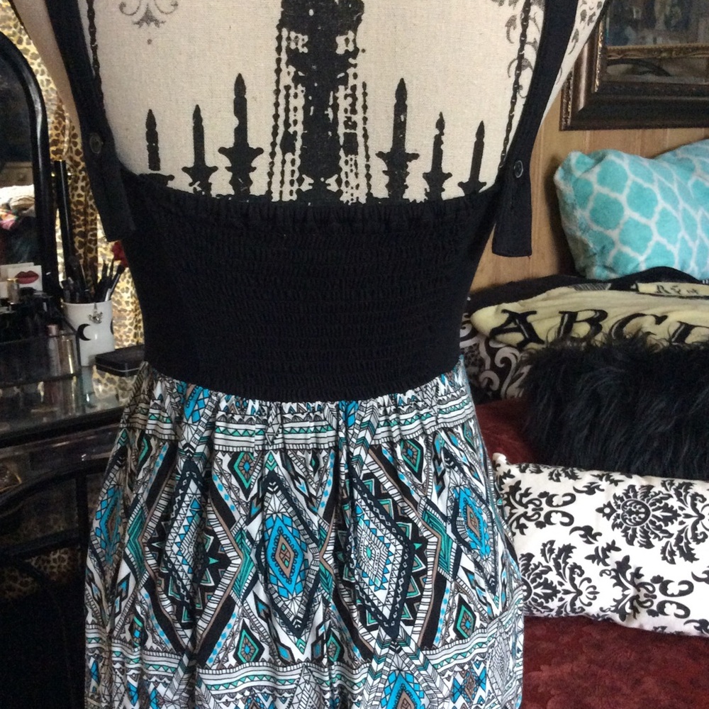 Maxi Aztec Dress - Picture 4 of 4